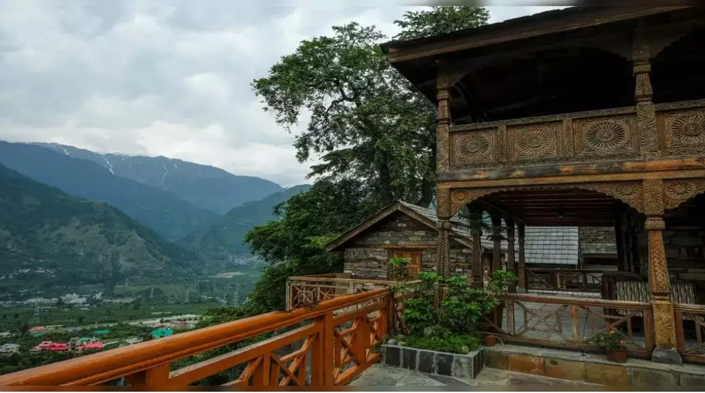 This stay in Himachal is a Cosy Mountain Retreat Away from the City