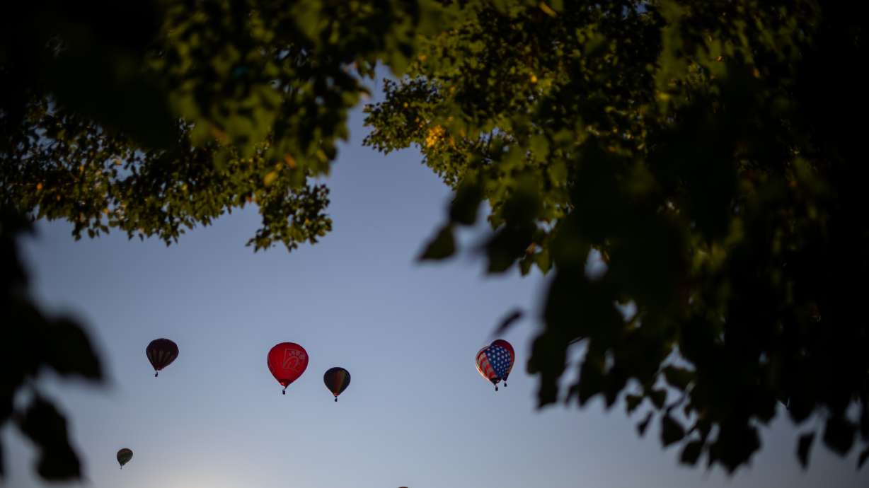 Hot Air Balloon Crash in Brazil’s Praia Grande Kills Eight Tourists Mid Flight