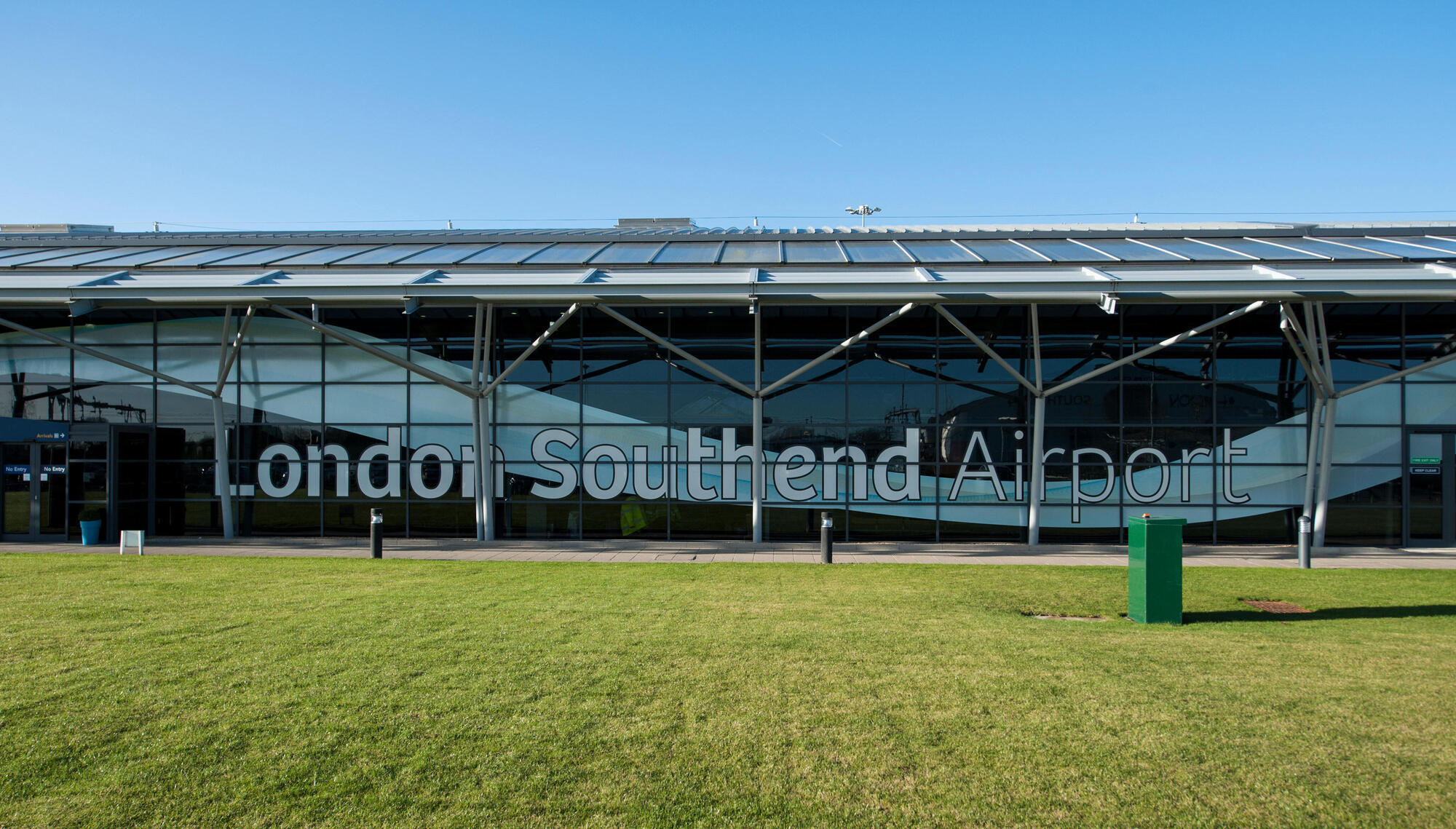  Medical Plane Crash at London Southend Kills Four, Airport Remains Closed