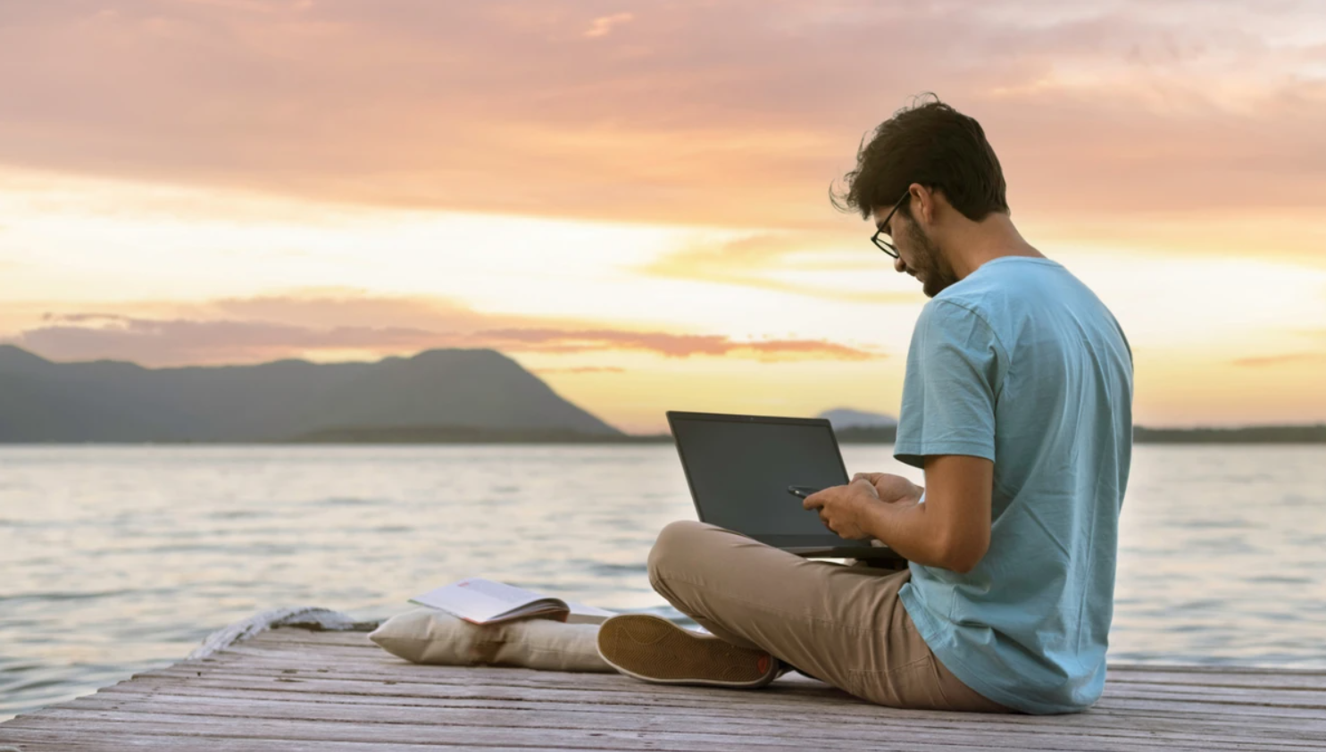 10 Countries That Offer the Best Work Life Balance in 2025