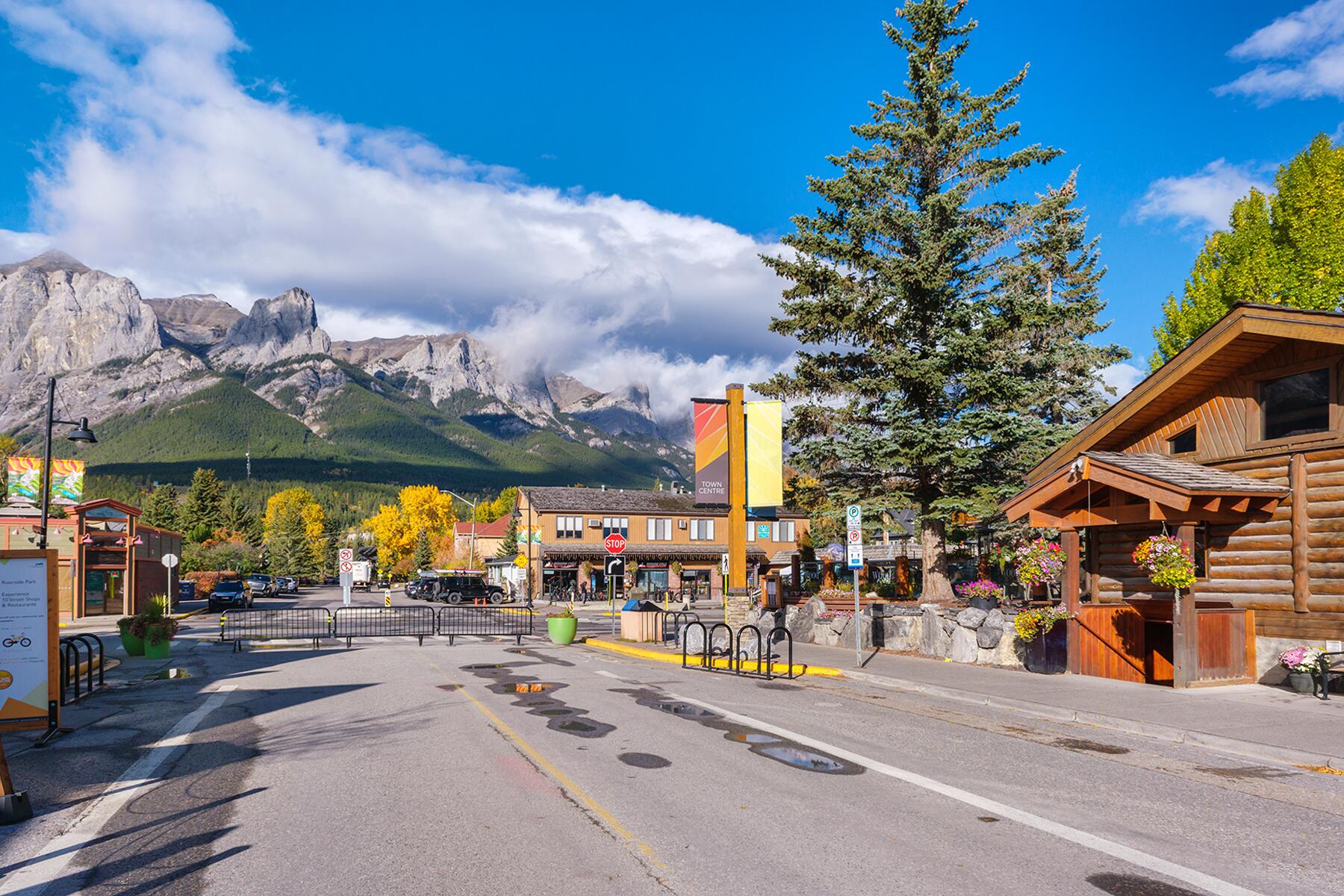 Top Places To Visit In Canada During Late Summer