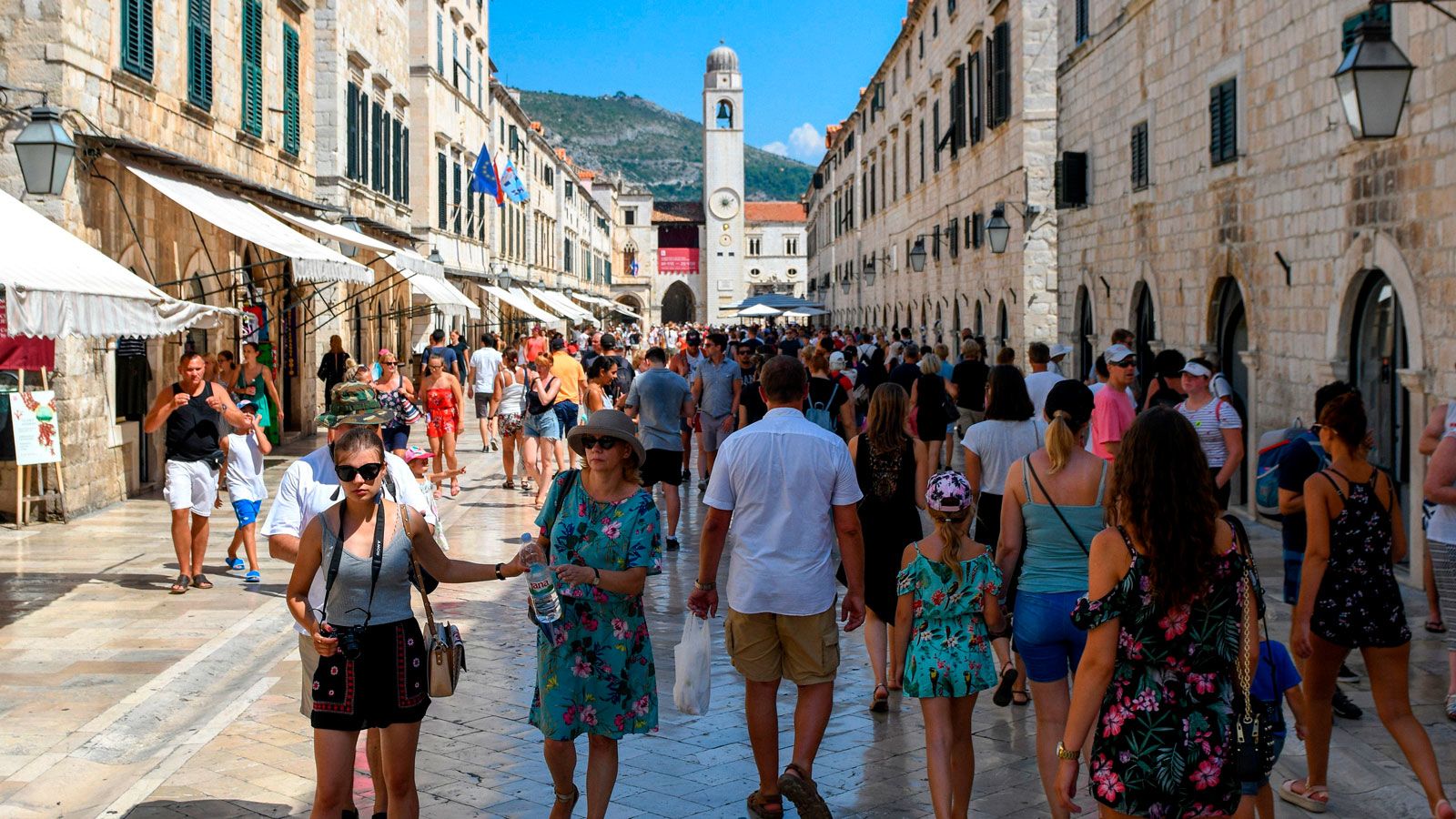 Italy Introduces Heavy Fines To Curb Tourist Misbehaviour