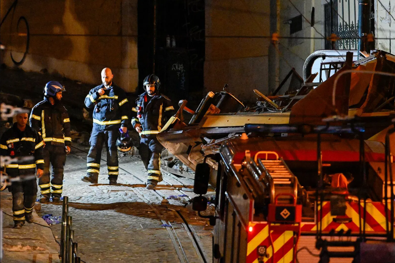 Lisbon Funicular Derailment Leaves 15 Dead and 18 Injured in Tragic Accident