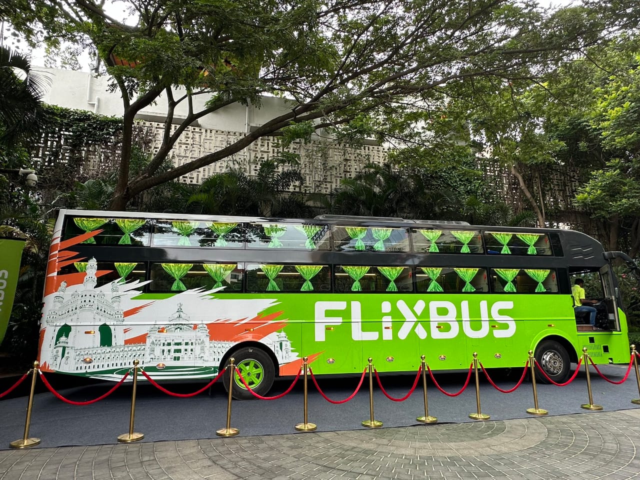 Delhi Airport Introduces Luxury Bus Service Connecting Noida and Greater Noida
